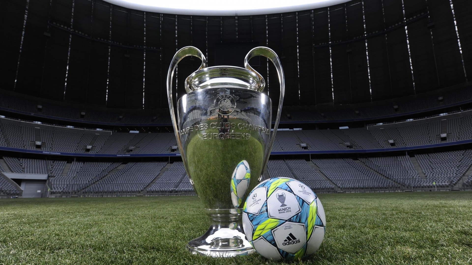 Uefa-Champions-League-2014-Trophy-Desktop-Wallpaper1