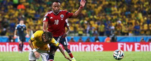 zuniga-neymar-bra-col490ai